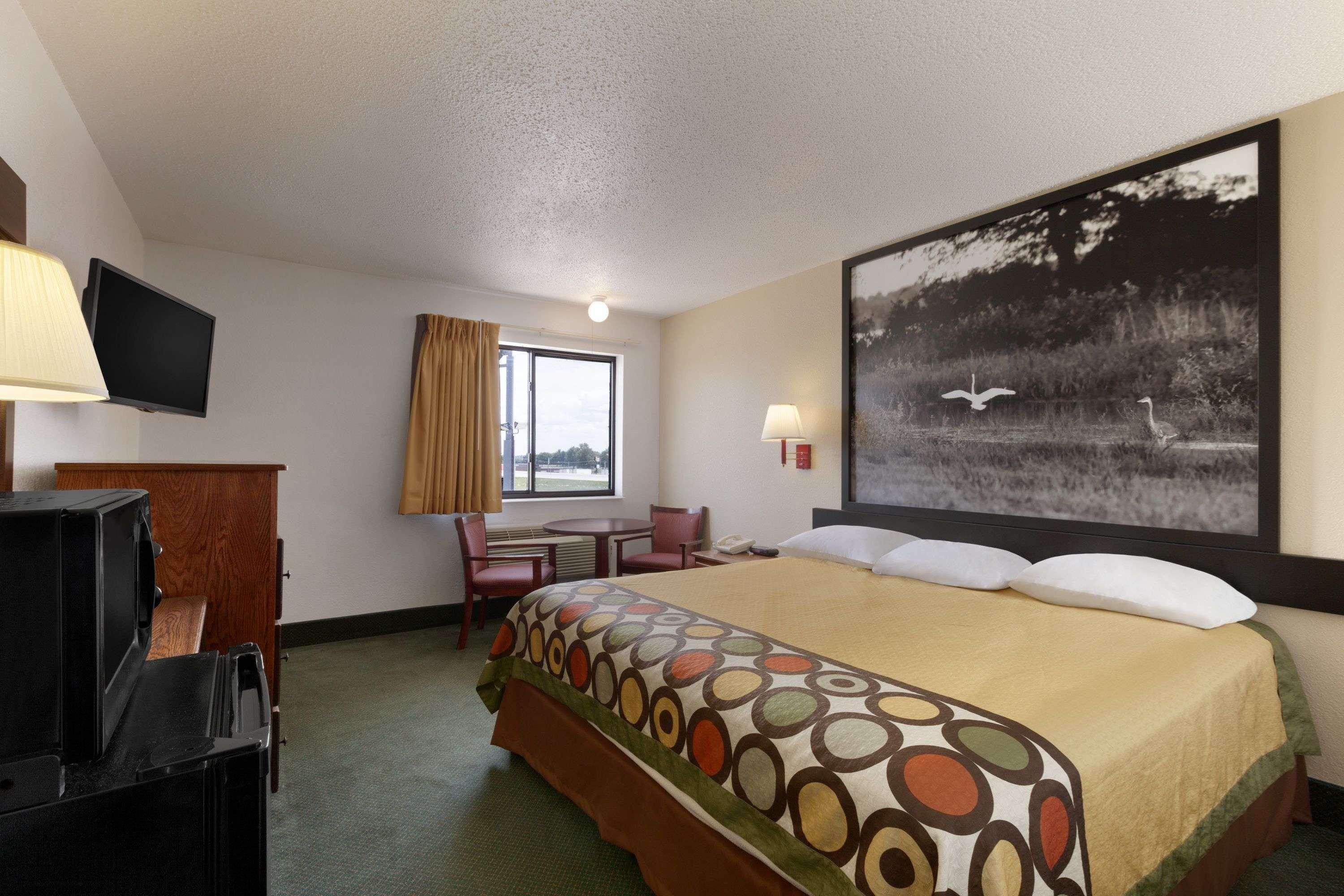 Super 8 By Wyndham Bowling Green Extérieur photo