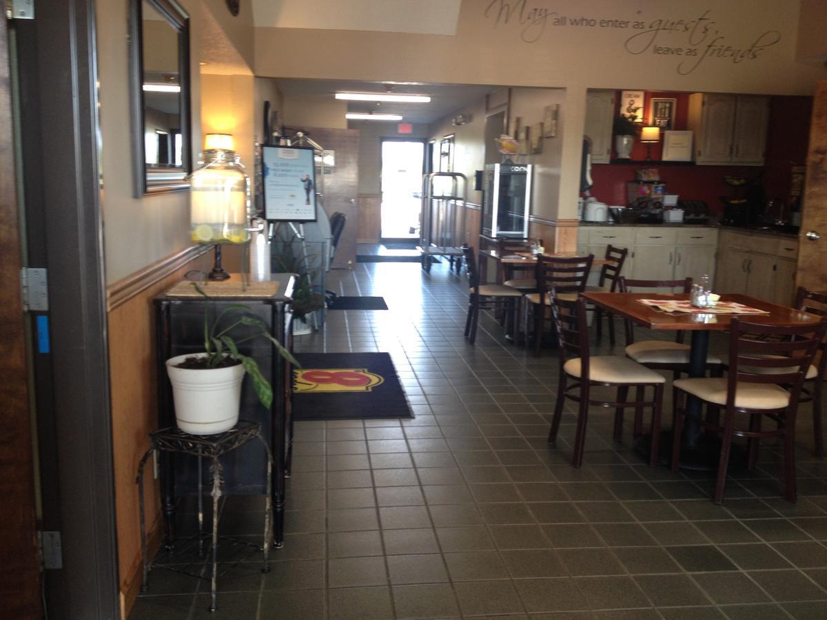 Super 8 By Wyndham Bowling Green Extérieur photo